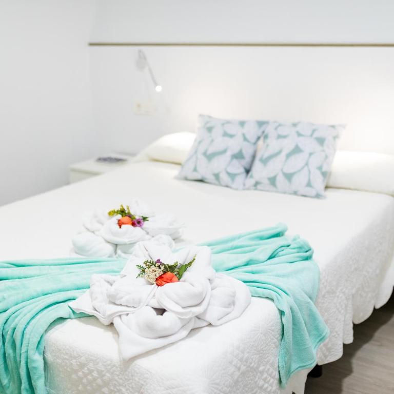 Alojamiento con Encanto en Corazón Granada - Two-Bedroom Apartment - 22