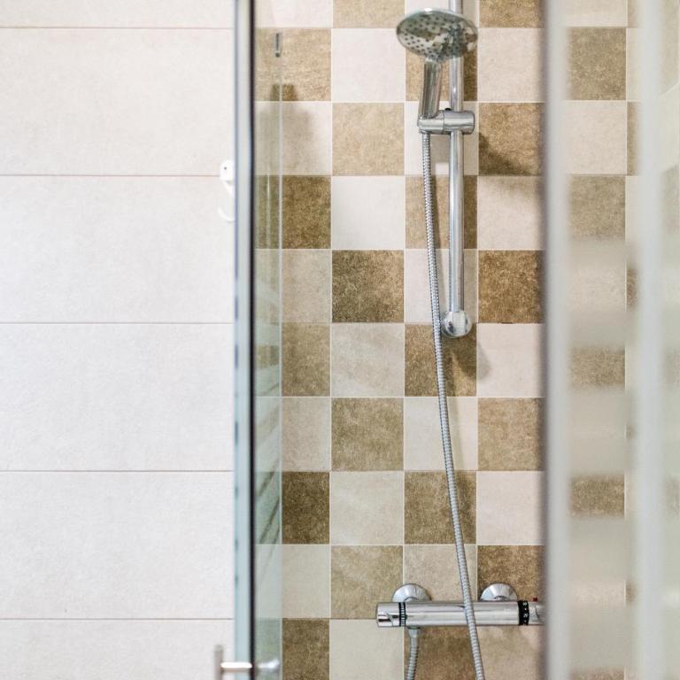Alojamiento con Encanto en Corazón Granada - Two-Bedroom Apartment - 26