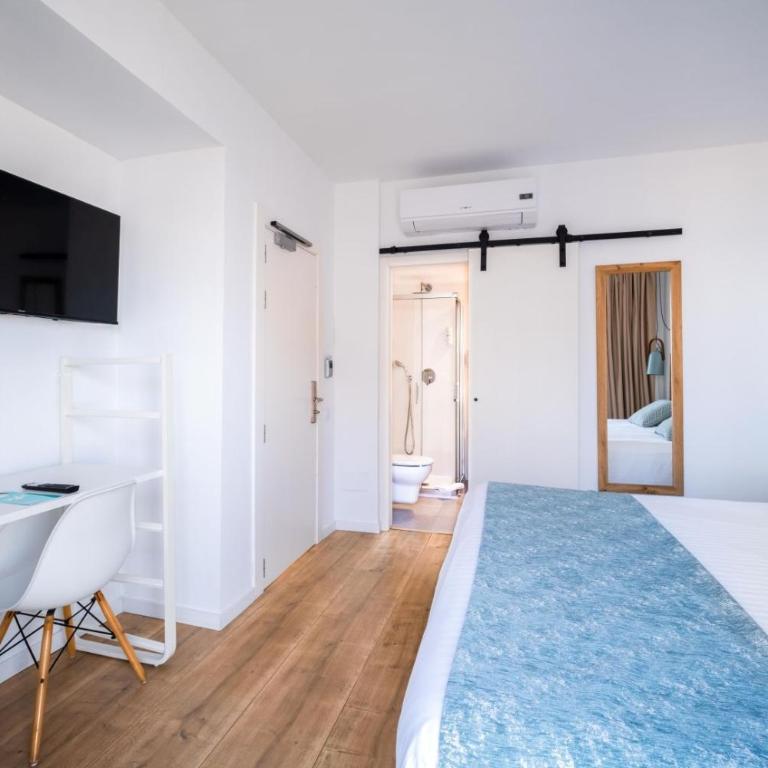 Blanca by Uephotels - Double Room with Balcony - 1