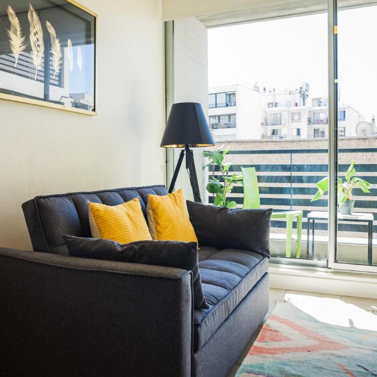 Chic 1BR Oasis in Centro Metro Bliss Your Doorstep - Apartment - 10