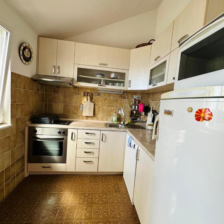Albina's house - One-Bedroom House - 2