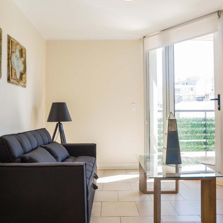 Chic 1BR in Centro Steps from Metro & Attractions - Apartment - 11