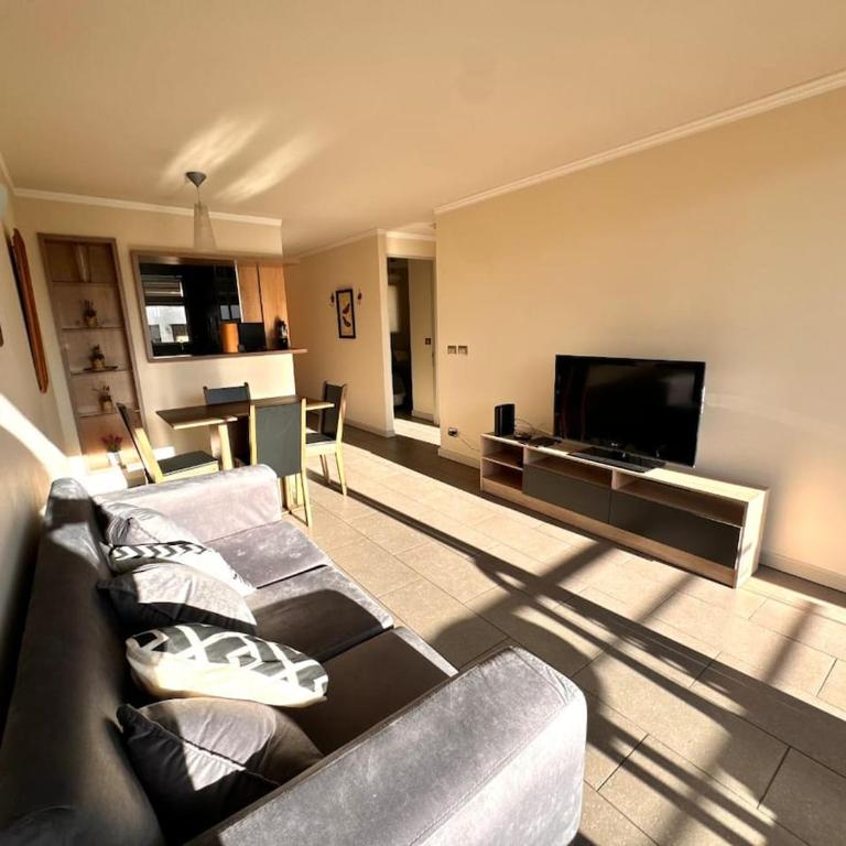Departamento en Reñaca a metros de la Playa - Two-Bedroom Apartment - 1