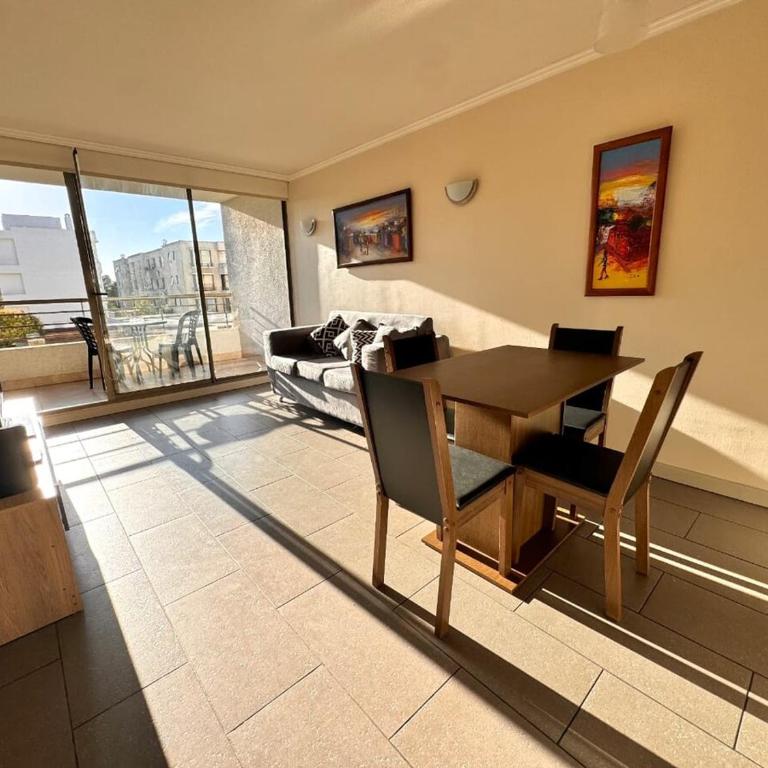 Departamento en Reñaca a metros de la Playa - Two-Bedroom Apartment - 16