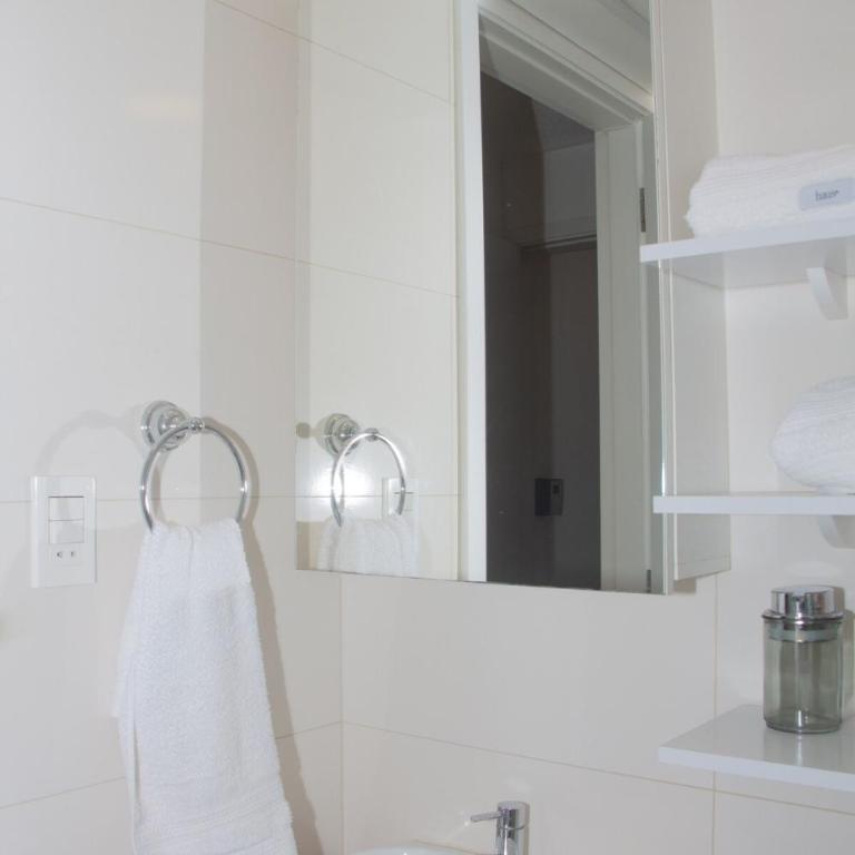 Stylish studio with gym, padel court and pool - Two-Bedroom Apartment - 18
