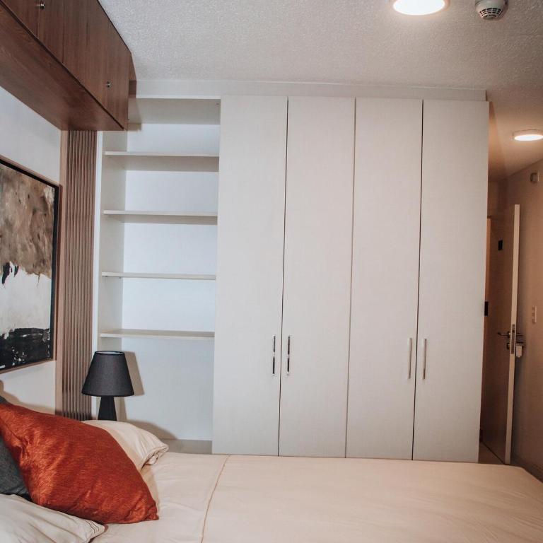 Stylish studio with gym, padel court and pool - Two-Bedroom Apartment - 25