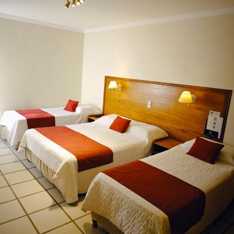 Hotel Francia - Habitación cuádruple - 7