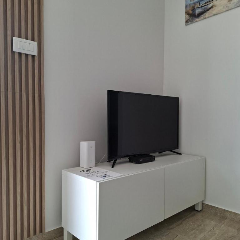 Lana - One-Bedroom Apartment - 31
