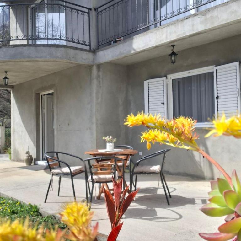 Lana - One-Bedroom Apartment - 10