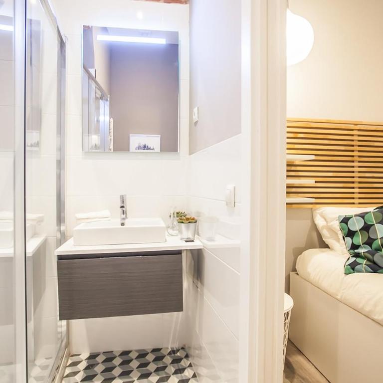 Rentalis - Tirso de Molina Apartment - Two-Bedroom Apartment - 21