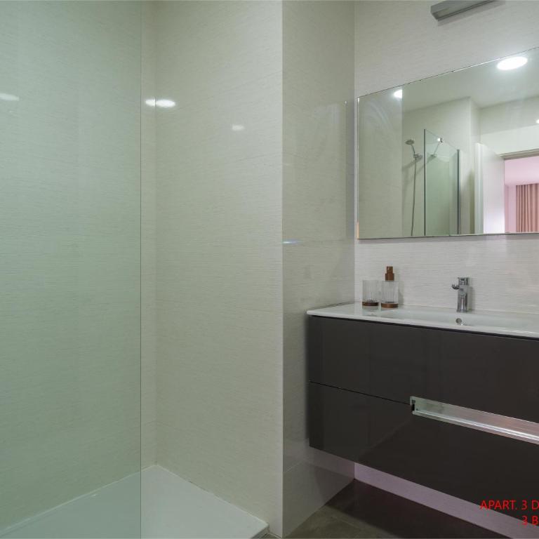 Royal Beach-Viviendas Vacacionales - Apartamento Suite de 3 dormitorios - 5