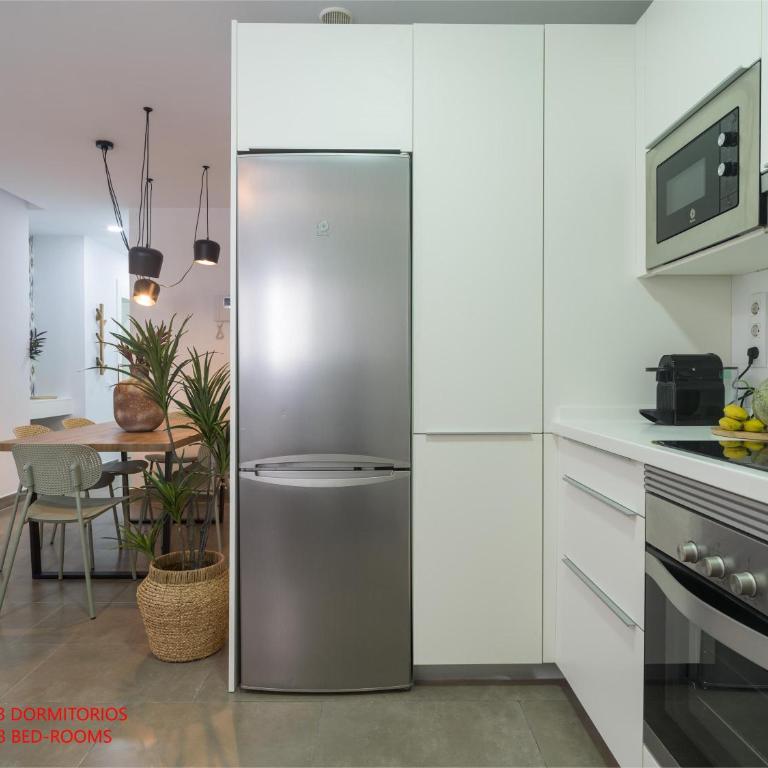 Royal Beach-Viviendas Vacacionales - Apartamento Suite de 3 dormitorios - 12