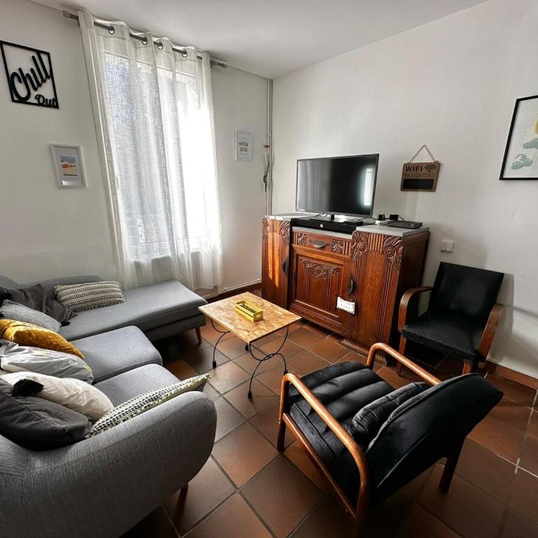 Marius Charmante maison pour 6 pers avec Jardin clos et Parking - Three-Bedroom Vacation Home - 30