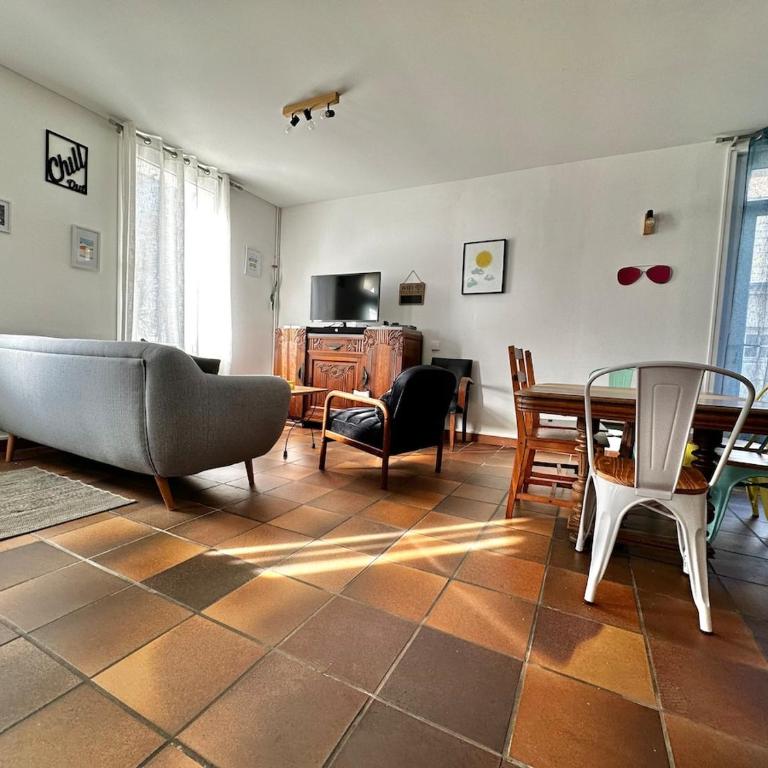 Marius Charmante maison pour 6 pers avec Jardin clos et Parking - Three-Bedroom Vacation Home - 25
