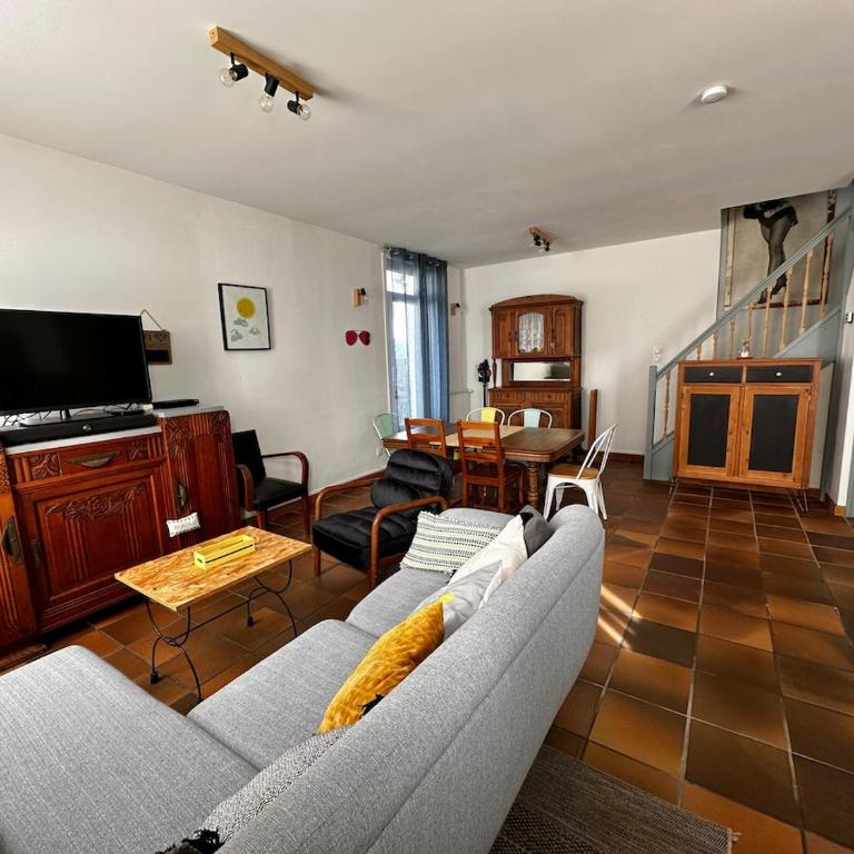 Marius Charmante maison pour 6 pers avec Jardin clos et Parking - Three-Bedroom Vacation Home - 14