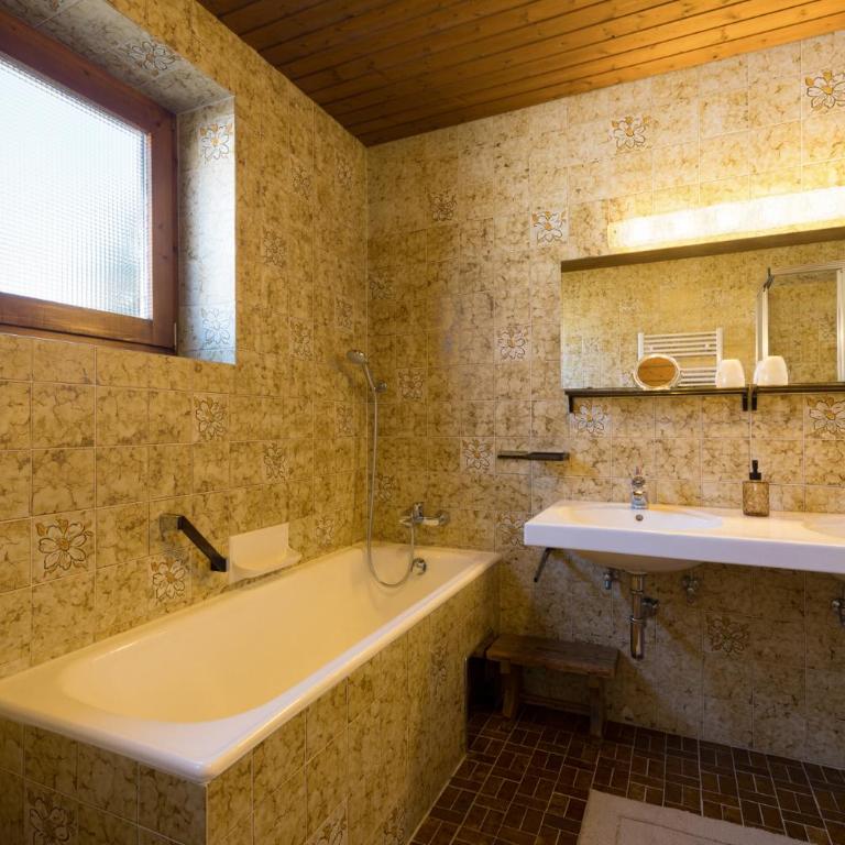 Ferienhaus zum Groassvater - Vacation Home - 66