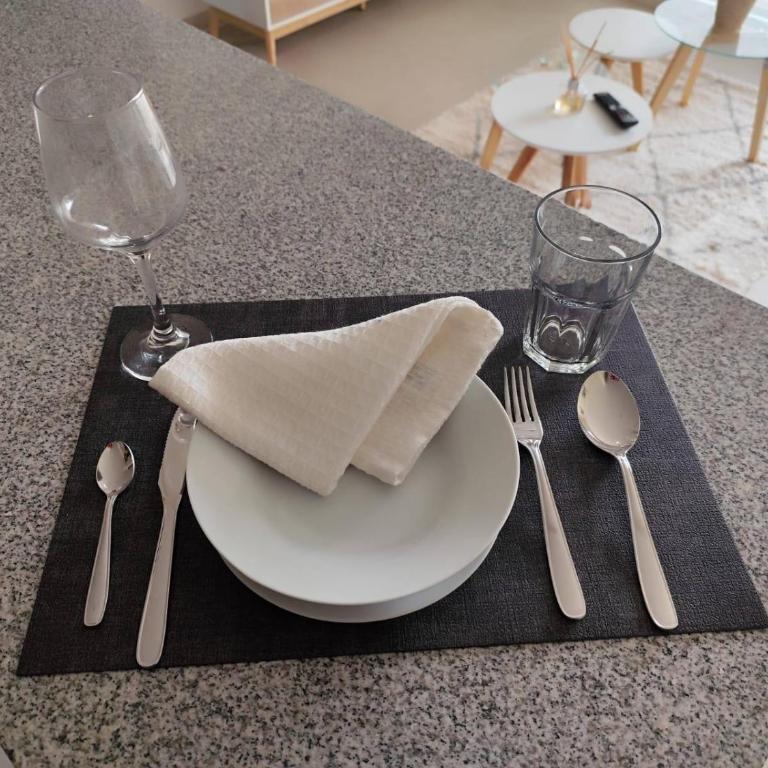 Dpto Manuel Rodriguez - Three-Bedroom Apartment - 17