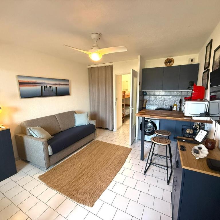 Appart Grande motte Quartier Couchant - Parking - Balcon- Piscine - Plage 300m - One-Bedroom Apartment - 17