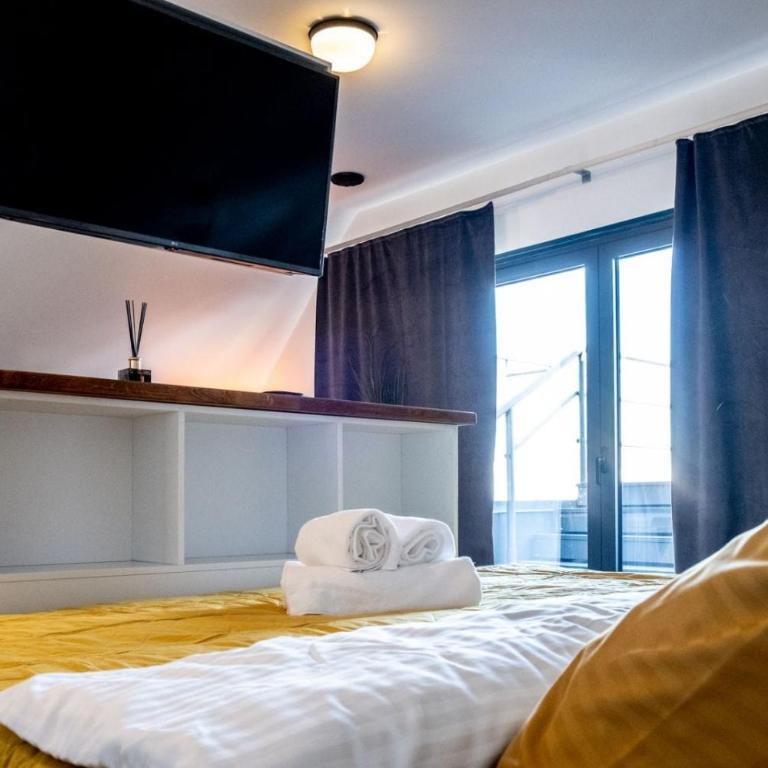 Taurunum View - One-Bedroom Apartment - 16