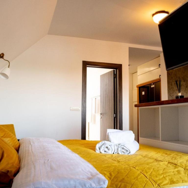 Taurunum View - One-Bedroom Apartment - 19