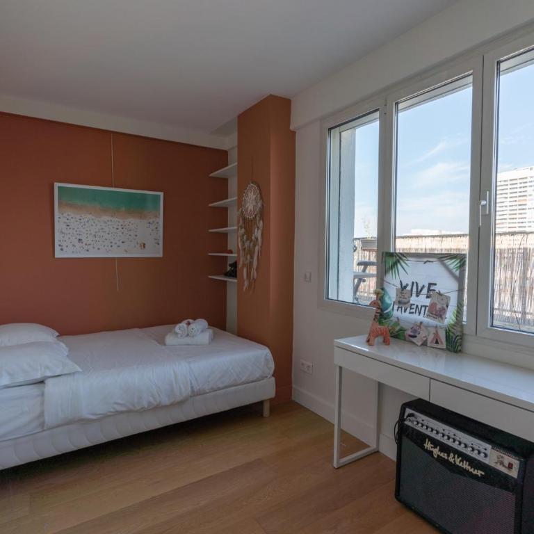 Breathtaking 2BD Apartment Roof-top Patio 19e! - Appartement - 24
