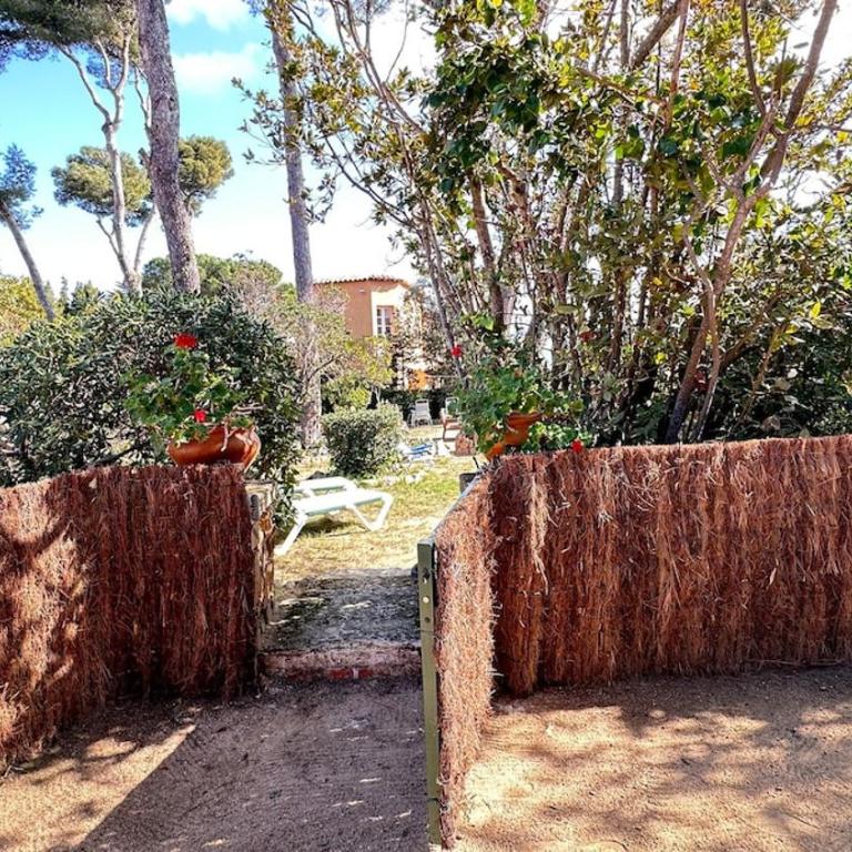 Casa única con jardín a 45 metros de la playa. BE - Villa - 9