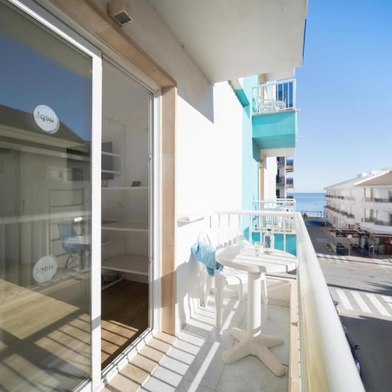 Blanca by Uephotels - Loft with Balcony - 11