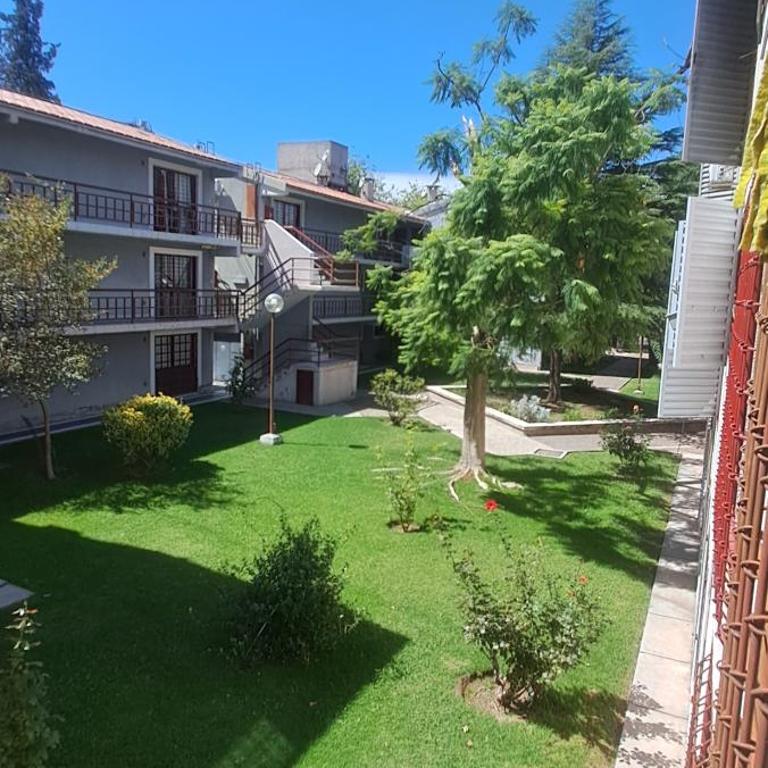 Depto 75m 2 dormitorios Frente al Parque Central con Cochera en el Centro denMendoza - Apartamento de 2 dormitorios - 61