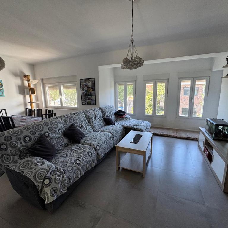 Chalet Individual para 6 personas con piscina privada - Three-Bedroom Townhouse - 3