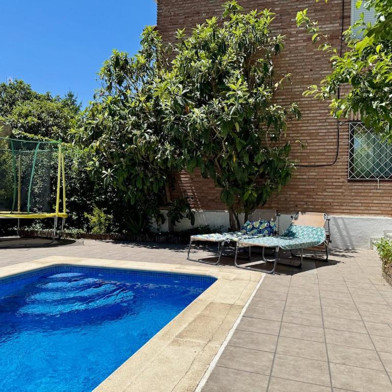 Chalet Individual para 6 personas con piscina privada - Three-Bedroom Townhouse - 15