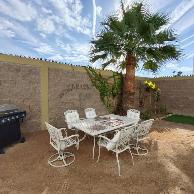 Casa Mona MODERN Beach Home - Vacation Home - 20