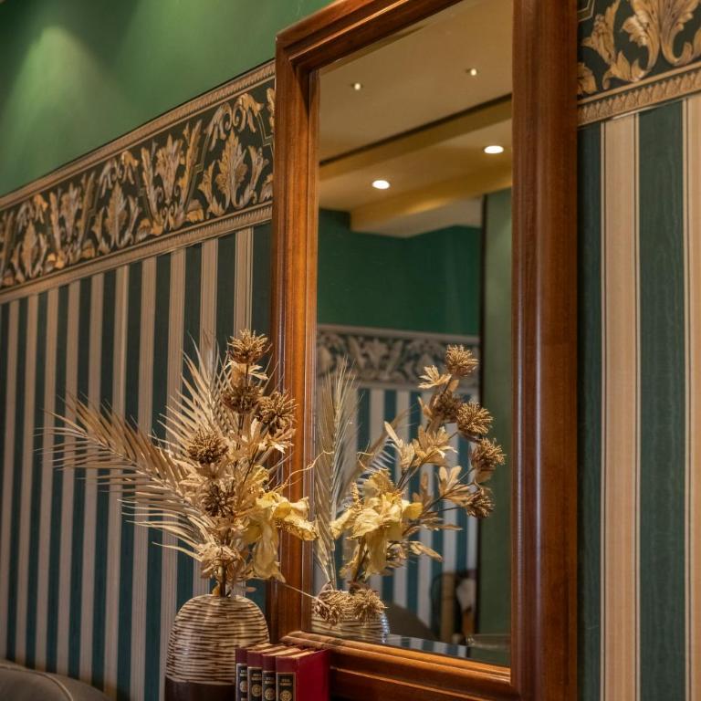 Garni Hotel Garson-Lux NS - Deluks Dvokrevetna Soba sa Bračnim Krevetom/Zasebnim Krevetima - 21