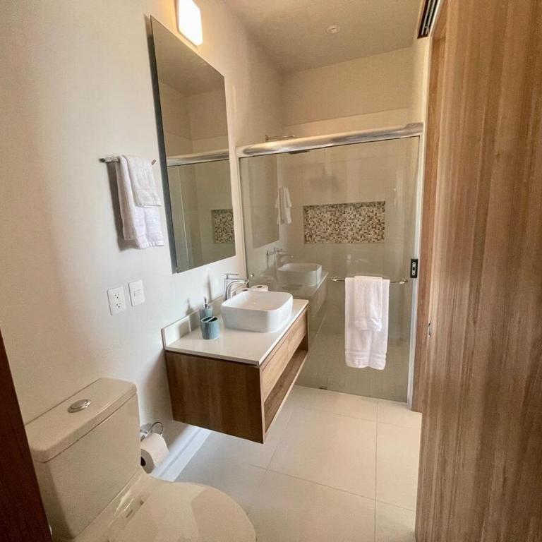 New 2 bedroom rooftop condo - Apartamento de 3 dormitorios - 8