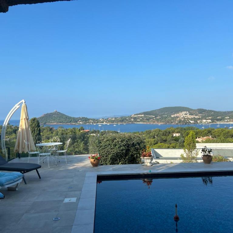 Villa 4 étoiles à Agay - Terrasse panoramique vue mer - Proximité à pied de la plage - Villa mit Meerblick - 26