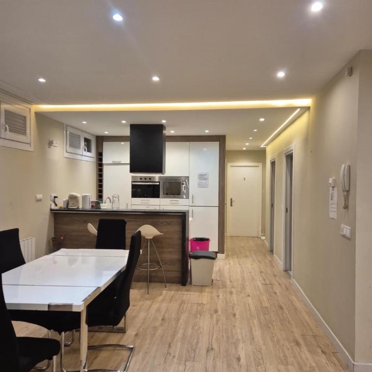 57 HABITACION CENTRAL EN BILBAO con WIFI - Standard Double Room with Fan - 5