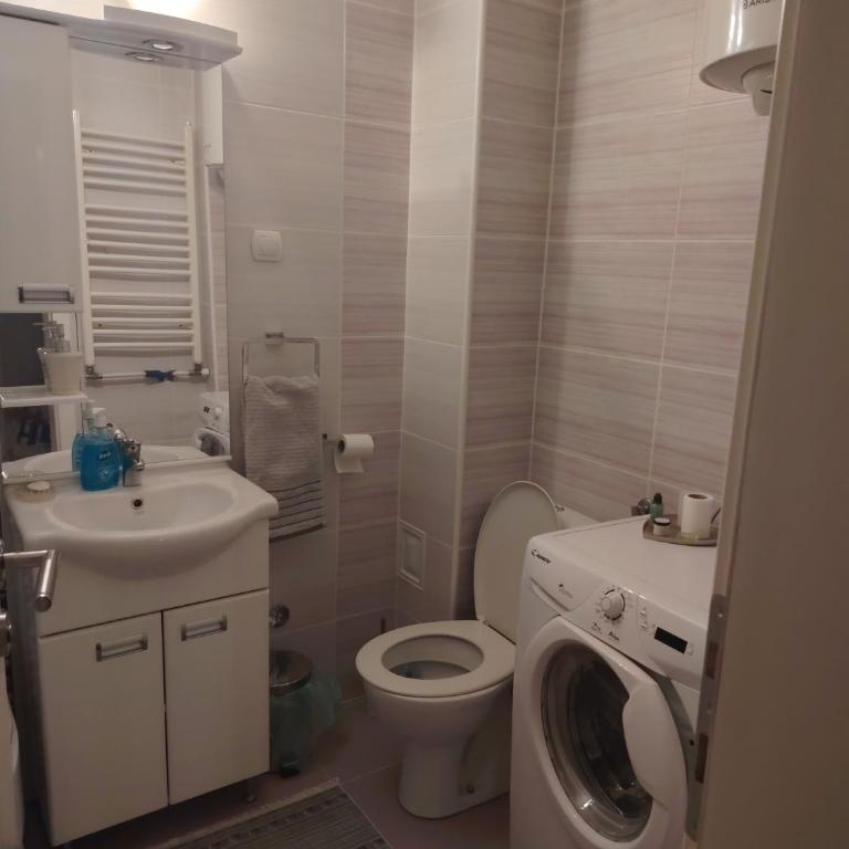 Queen Čair - Apartman sa 1 Spavaćom Sobom - 13