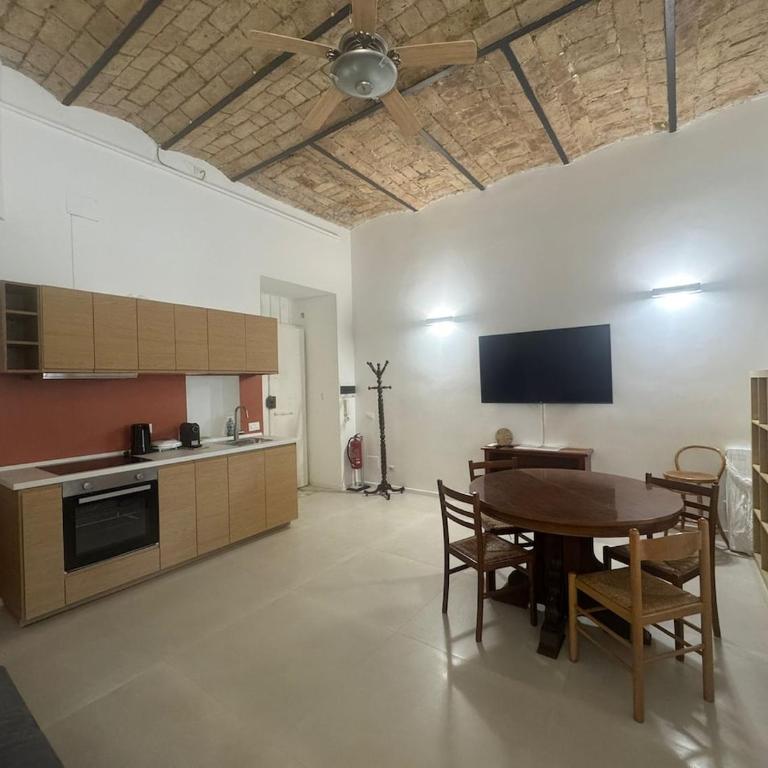 Beautiful Stay in Authentic Rome Trastevere - Appartamento Standard con 2 Camere da Letto - 11