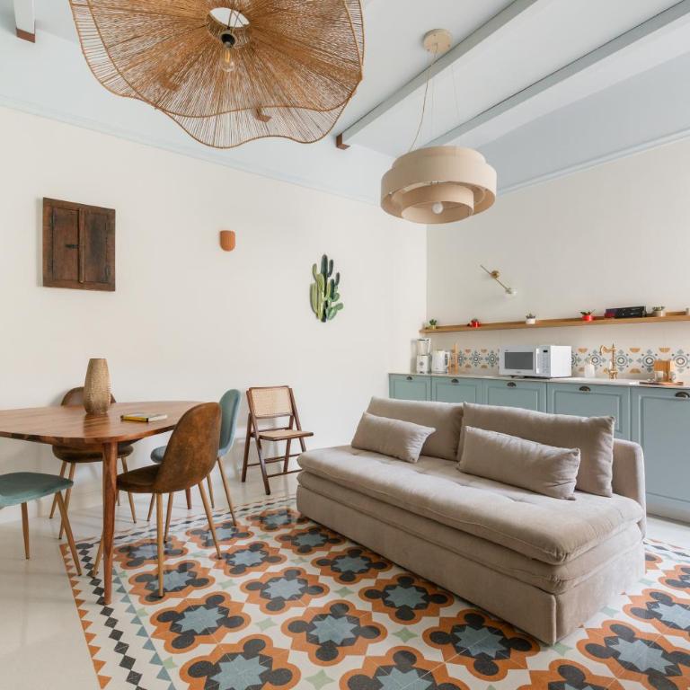 Luxury Stay al Colosseo - Eleganza nel Cuore di Roma - Appartamento con 2 Camere da Letto - 2