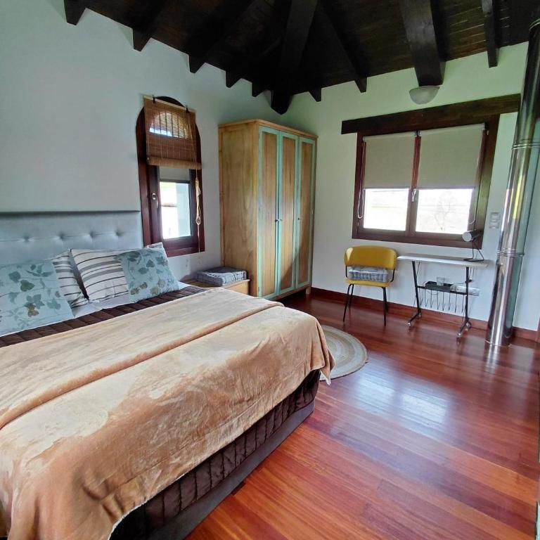 La casa de abajo - Two-Bedroom Townhouse - 20