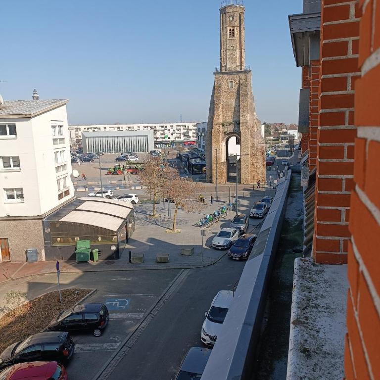 Le Refuge de la Tour - Appartement 2 Chambres - Vue sur Ville - 17