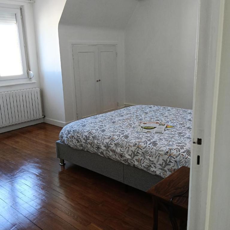 Le Refuge de la Tour - Appartement 2 Chambres - Vue sur Ville - 9