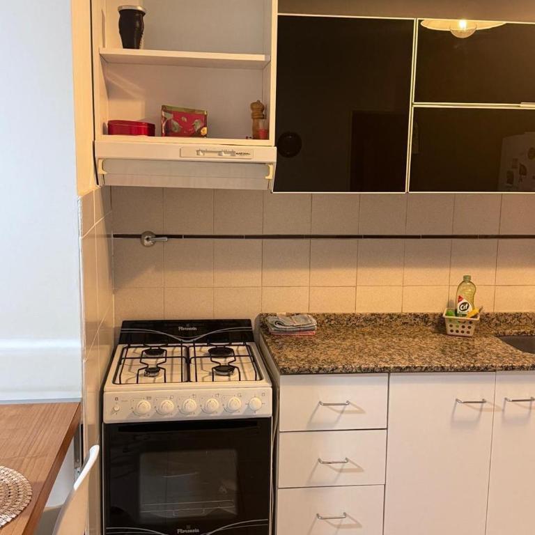 Departamento dos dormitorios con cochera zona terminal ómnibus Colón - Apartamento de 2 dormitorios - 8