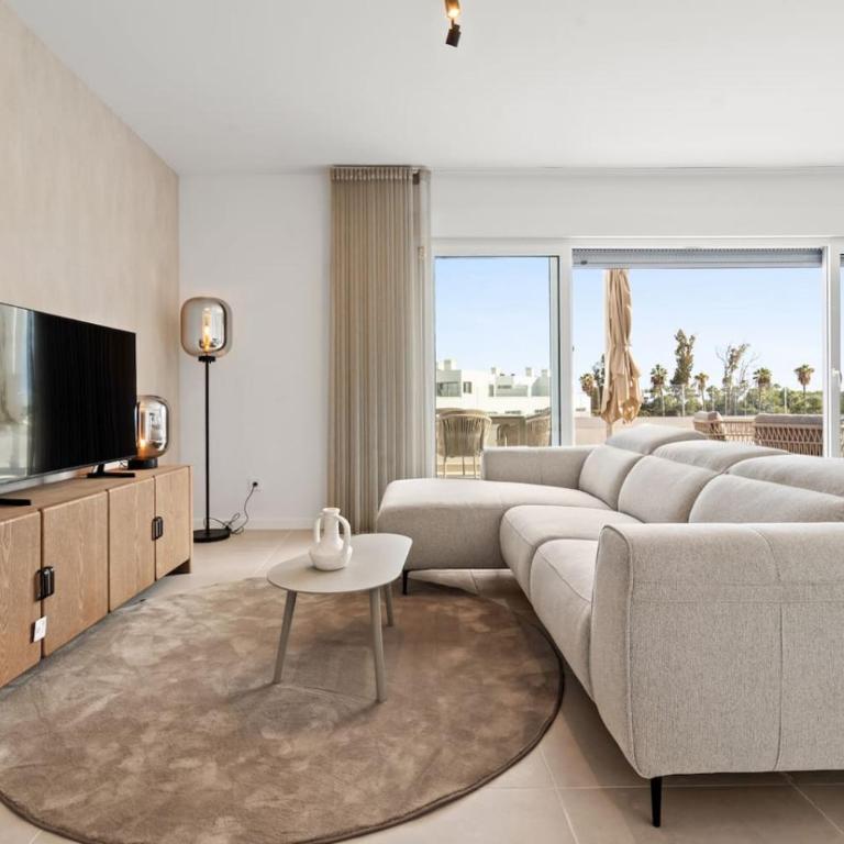 Luxury 3BR Aqua Gardens - Walk to Beach and Shared Pool - Apartamento - 9