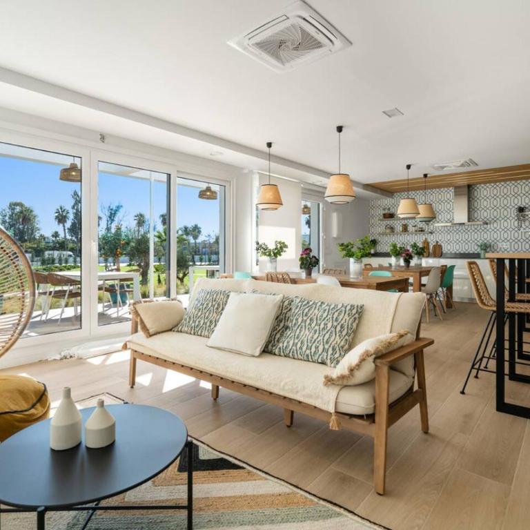 Luxury 3BR Aqua Gardens - Walk to Beach and Shared Pool - Apartamento - 26