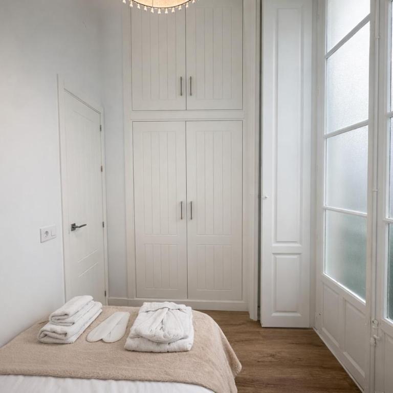 Centro Ciudad Giralda Parejas Teletrabajo Familias - Two-Bedroom Apartment - 16