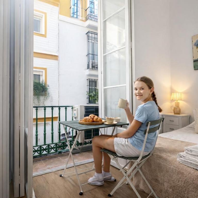 Centro Ciudad Giralda Parejas Teletrabajo Familias - Two-Bedroom Apartment - 18