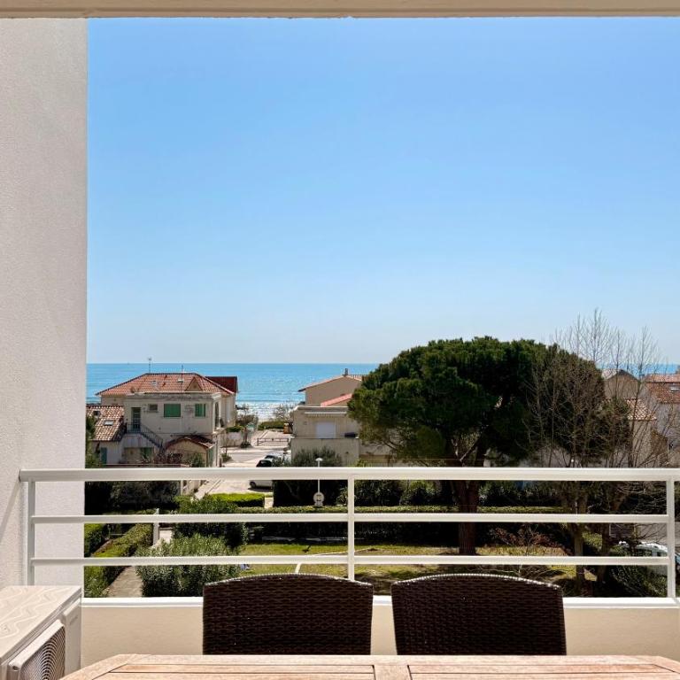 Entre Mer & Port - T3 Carnon, Terrasse, Clim - Appartement 2 Chambres - 32