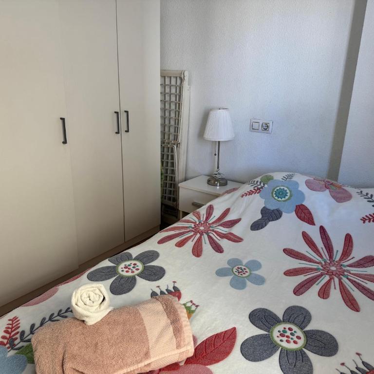 En perle med plass til voksne og familien, solfylt terrasse 5 min fra stranden - Apartamento de 2 dormitorios - 21