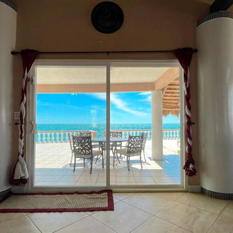 Recently Updated Beachfront Home Casa Neblina - Apartamento - 11
