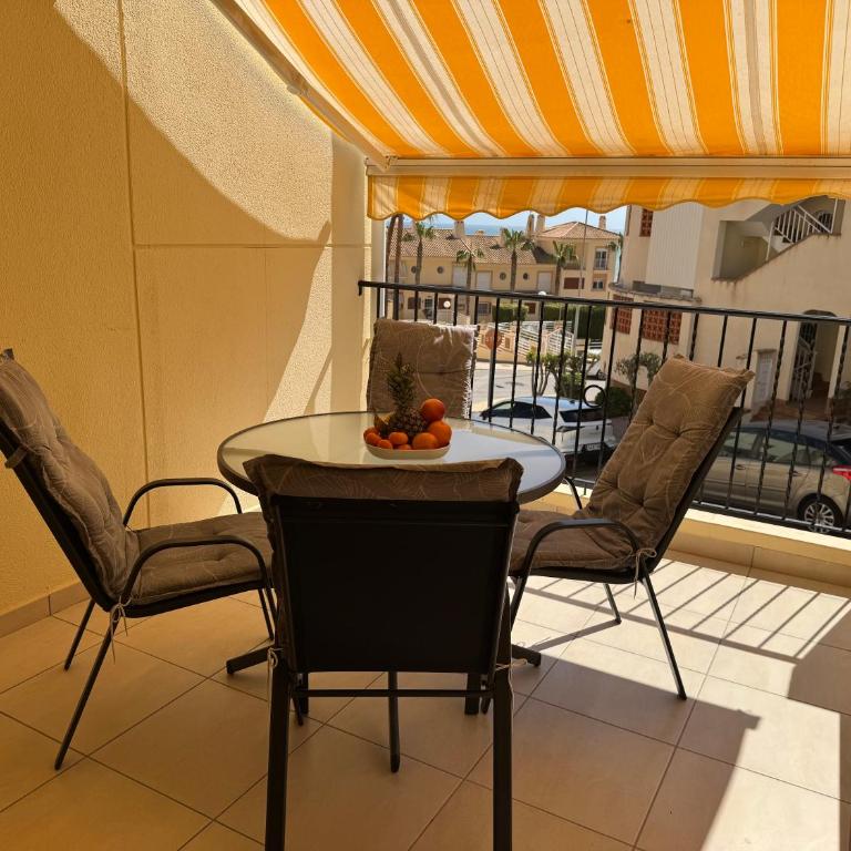 En perle med plass til voksne og familien, solfylt terrasse 5 min fra stranden - Apartamento de 2 dormitorios - 25